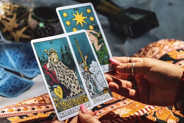 Tarot barato en Madrid - 10 euros por 40 minutos. Tarot amor, dinero